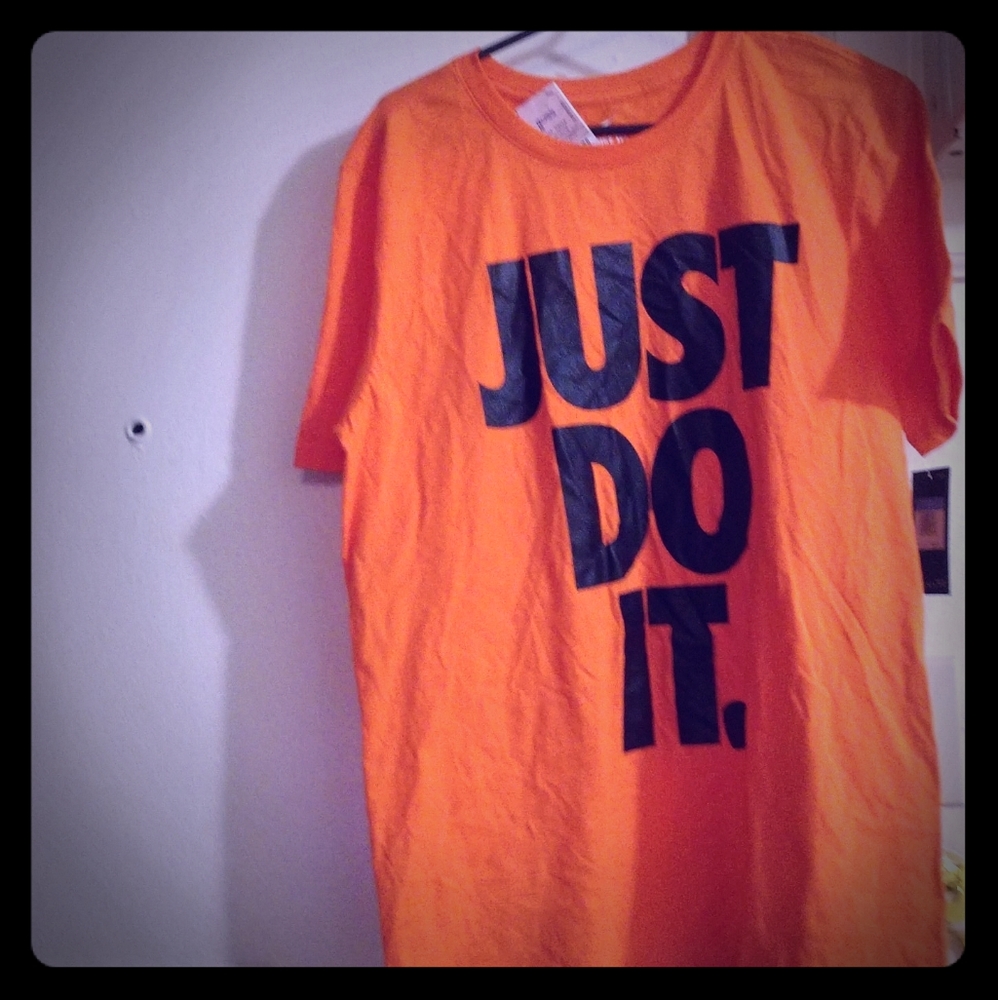 SOLDNike shirts
